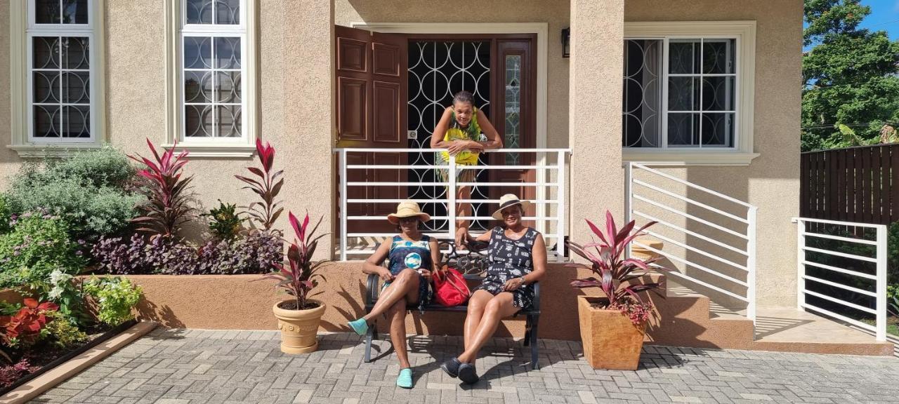 Komfort Getaway Villa At Countrymist Ocho Rios Zewnętrze zdjęcie