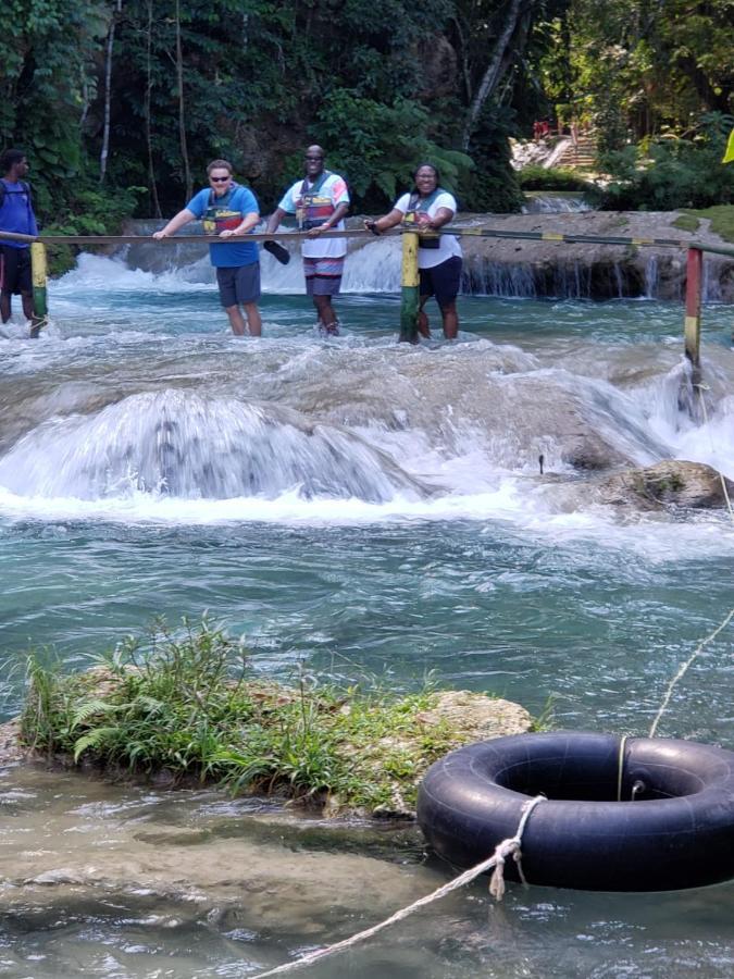 Komfort Getaway Villa At Countrymist Ocho Rios Zewnętrze zdjęcie